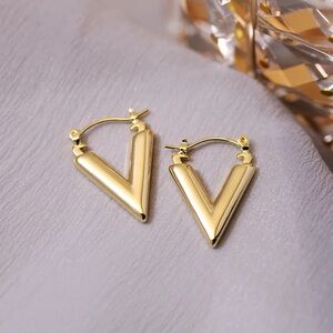 Elegant Gold V-Shaped Earrings